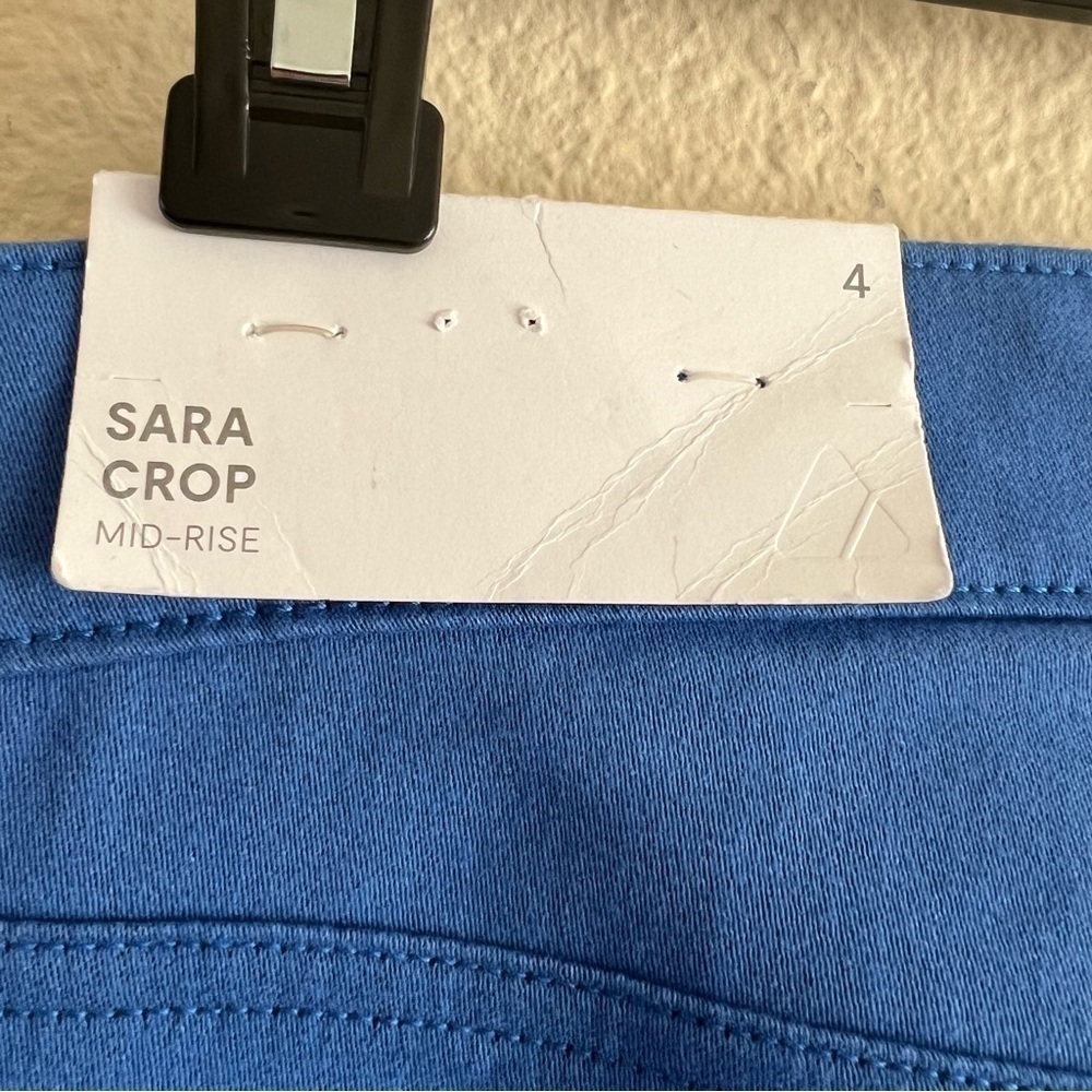 Liz Claiborne Sara Crop Pants Size 4 Signature Blue Mid Rise Slimming Stretch - Picture 4 of 11